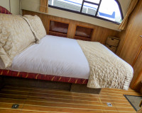 Silver aft cabin 2